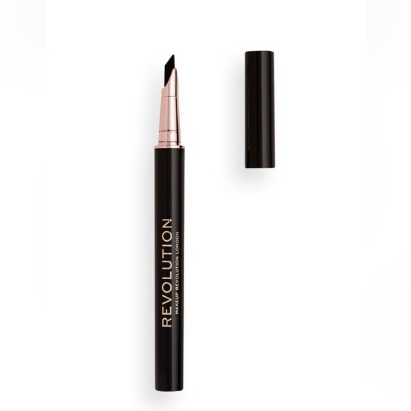 Revolution Eyeliner - Picture 1 of 3